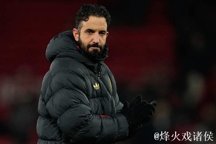 主帅阿莫林因批评俱乐部管理层遭解雇,后弗格森时代的曼联依然处于混乱状态 主帅阿莫林因批评俱乐部管理层遭解雇,后弗格森时代的曼联依然处于混乱状态