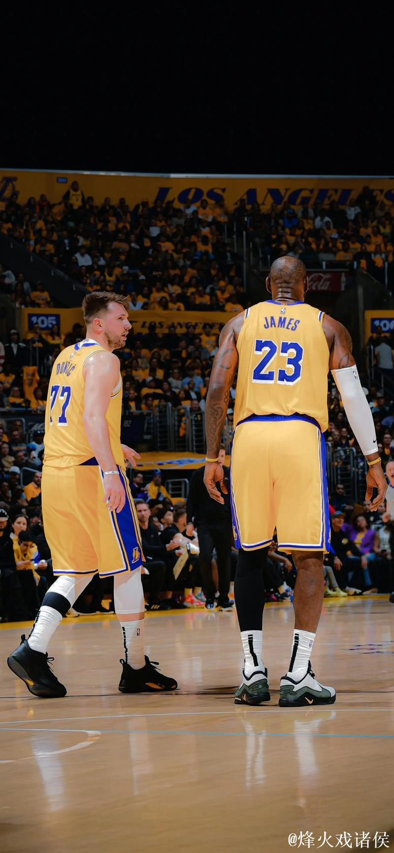 东契奇34+7詹姆斯24分 湖人大胜国王终结三连败 东契奇34+7詹姆斯24分 湖人大胜国王终结三连败